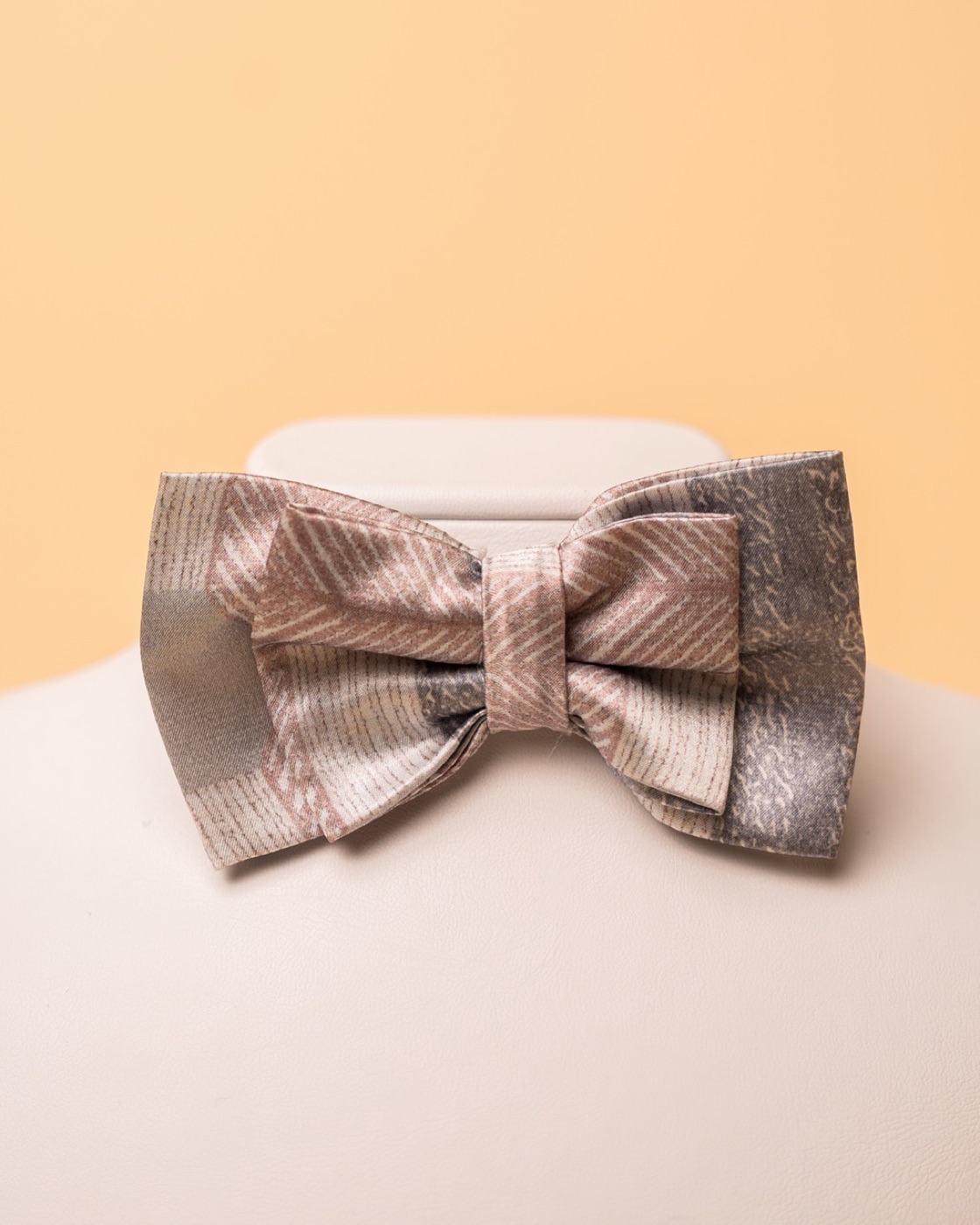 Biella Bow