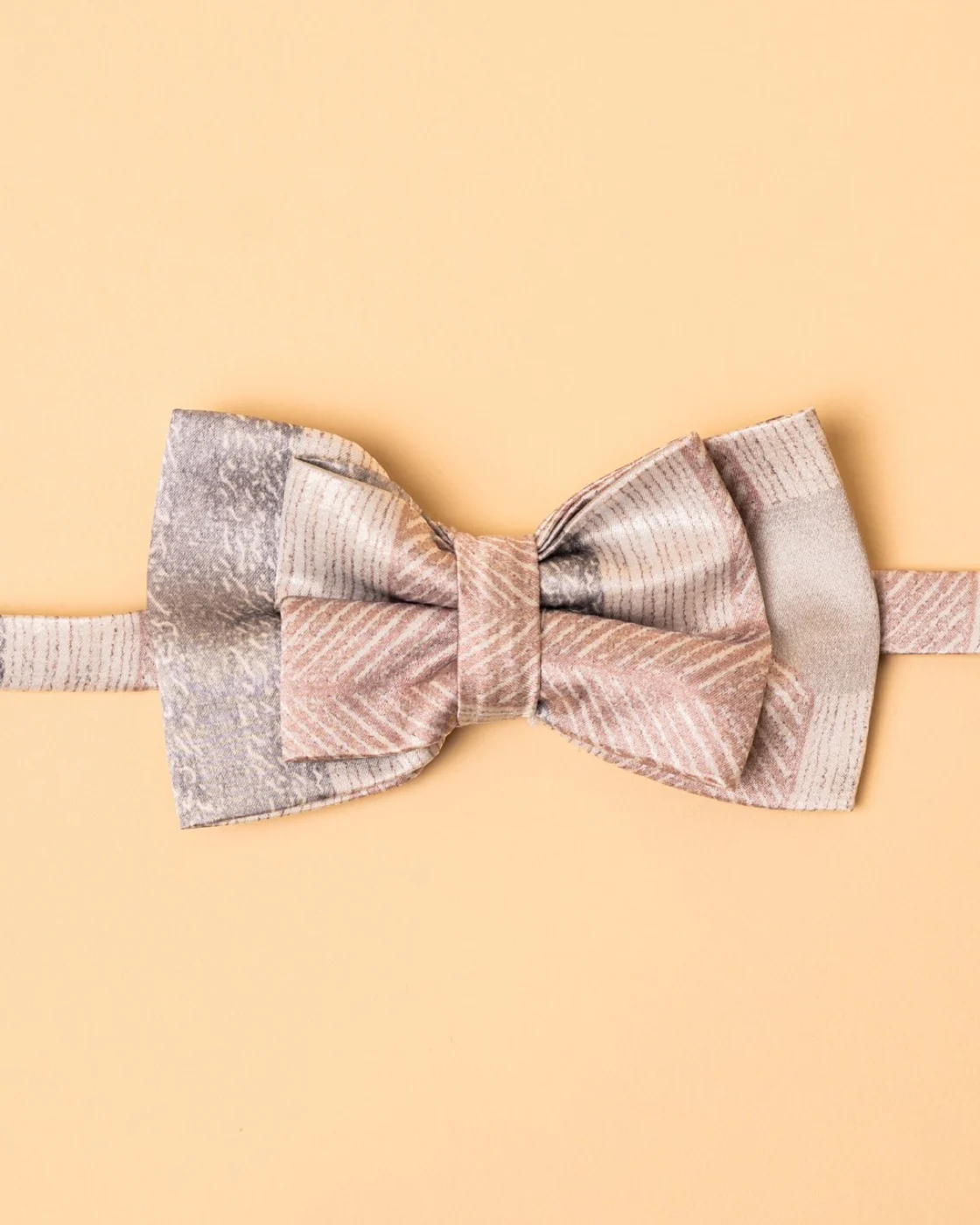 Biella Bow — bow detail